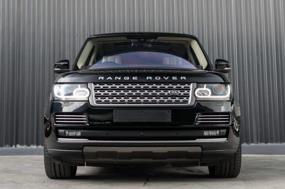 range-rover-black-2-3 car garage eastbourne